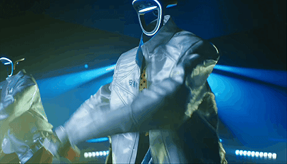 安慕希×宇树科技CP再合体，上演魔改版《好运来》-广告人干货库