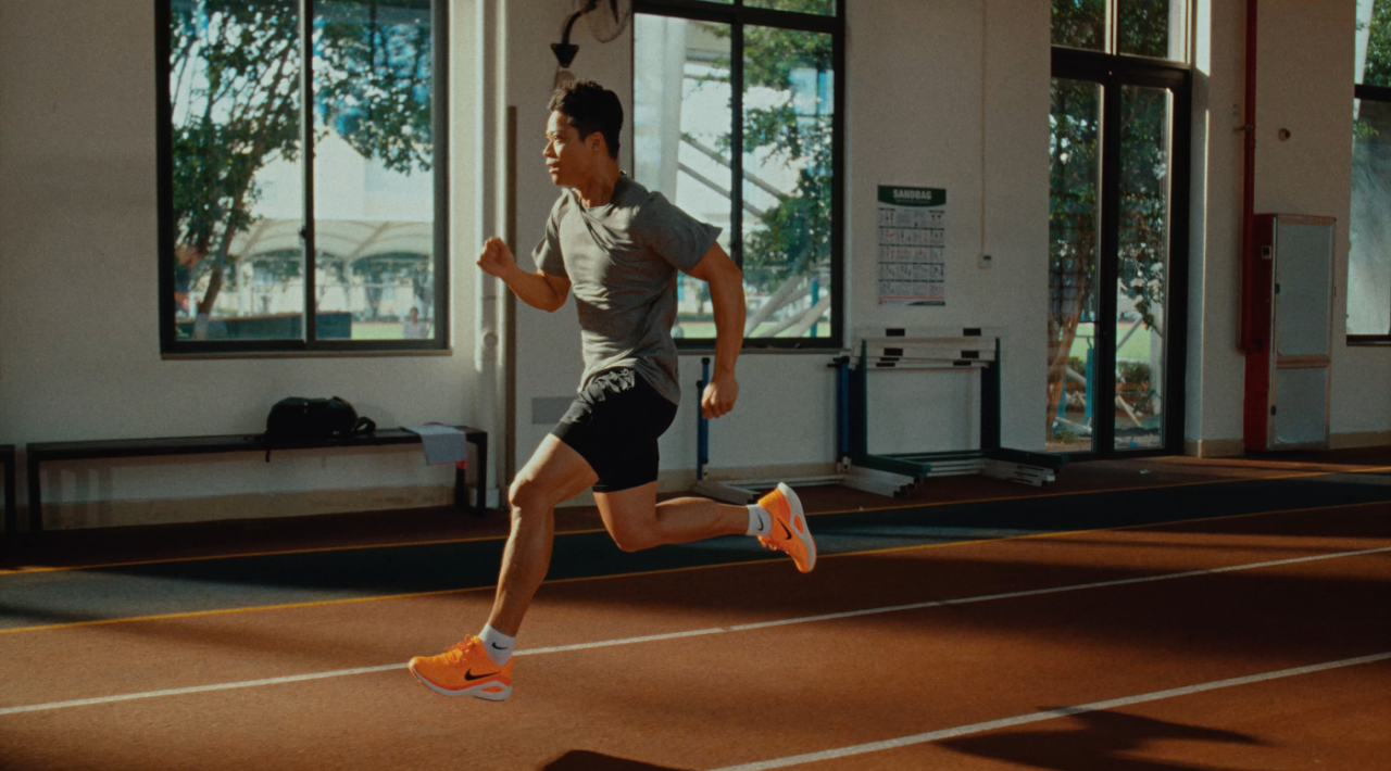 伊利超压迫感短片，有何不可-广告人干货库