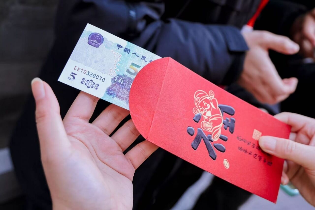 京东X黄瓦增福财神庙：和财神Give me five！-广告人干货库