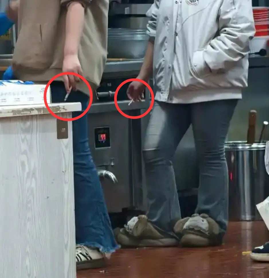 网红刘文祥刚翻车又作死！网友：再捅自己一刀？-广告人干货库