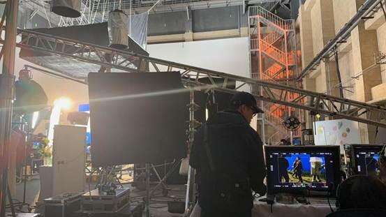 奈雪《瘦瘦小绿瓶》如何一次拿下？｜片场挑战全记录-广告人干货库