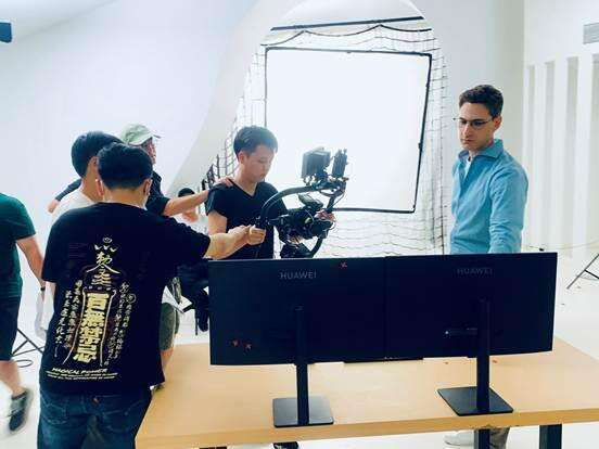 广告人干货库 华为云《一切皆服务》:极限24小时,一场硬仗-广告人干货库