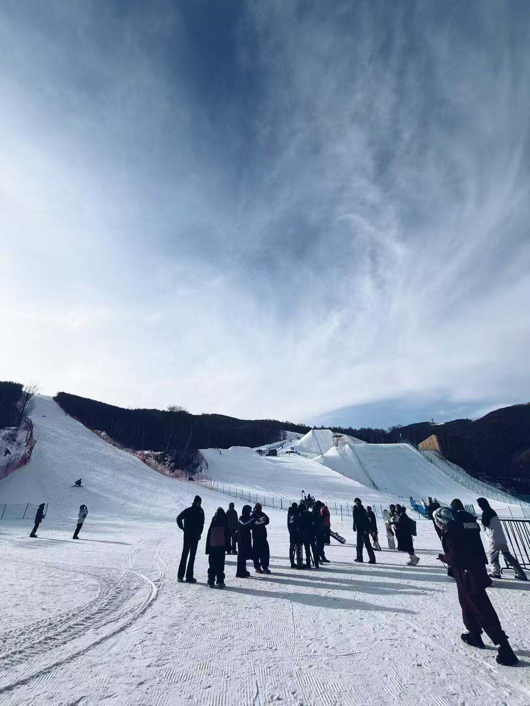 携程冰雪季整合营销：玩雪有一套，携程订全套-广告人干货库