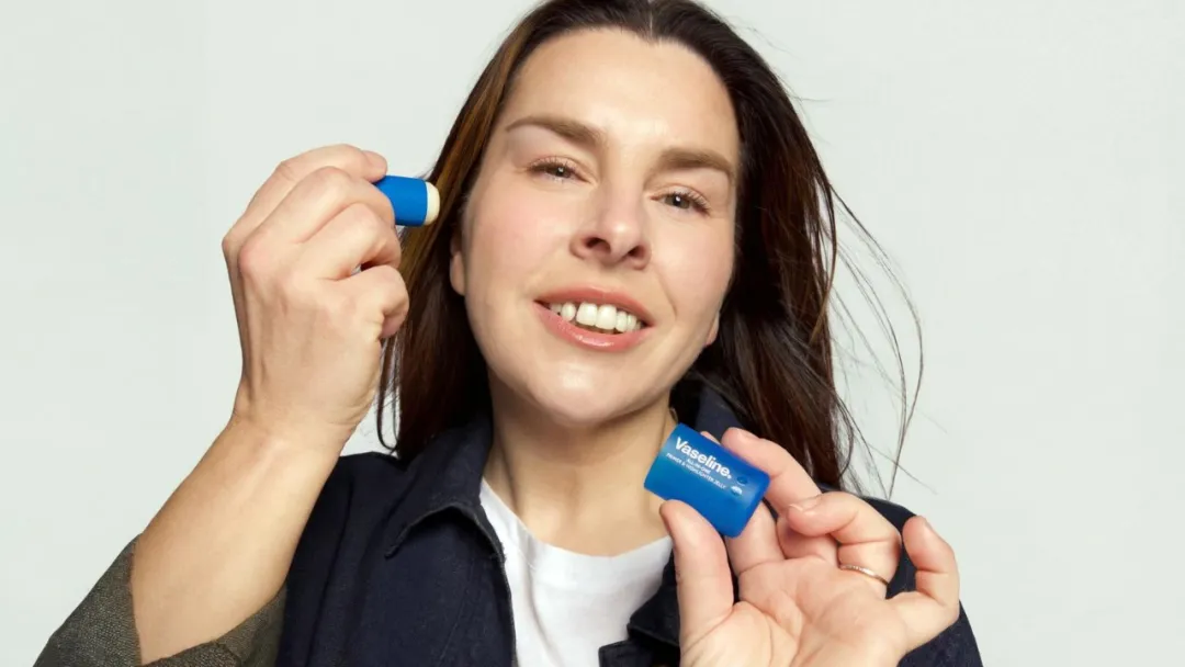 不是广告，是产品：凡士林借鉴用户灵感重构品牌产品逻辑-广告人干货库