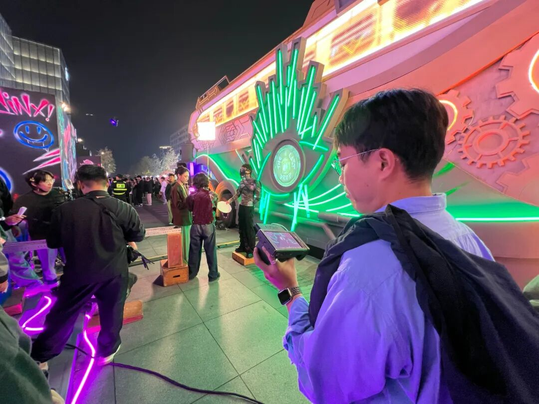 我们为《双城之战2》火上又浇了点热油-广告人干货库