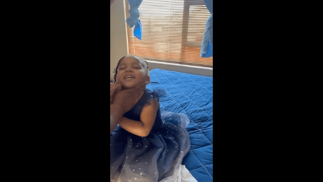 原来小时候被「强制爱」的不止我一个-广告人干货库