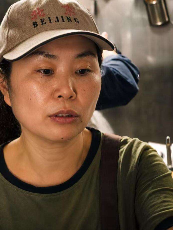 广告人干货库 抖音生服:有些店,一进去就会想到自己的妈妈-广告人干货库