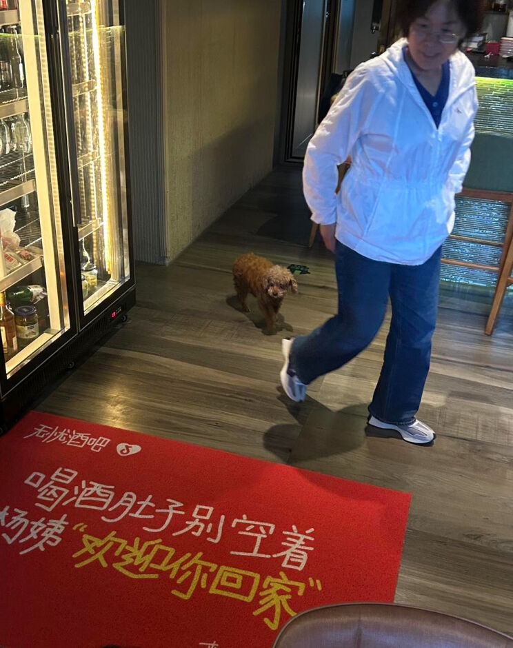 广告人干货库 抖音生服:有些店,一进去就会想到自己的妈妈-广告人干货库