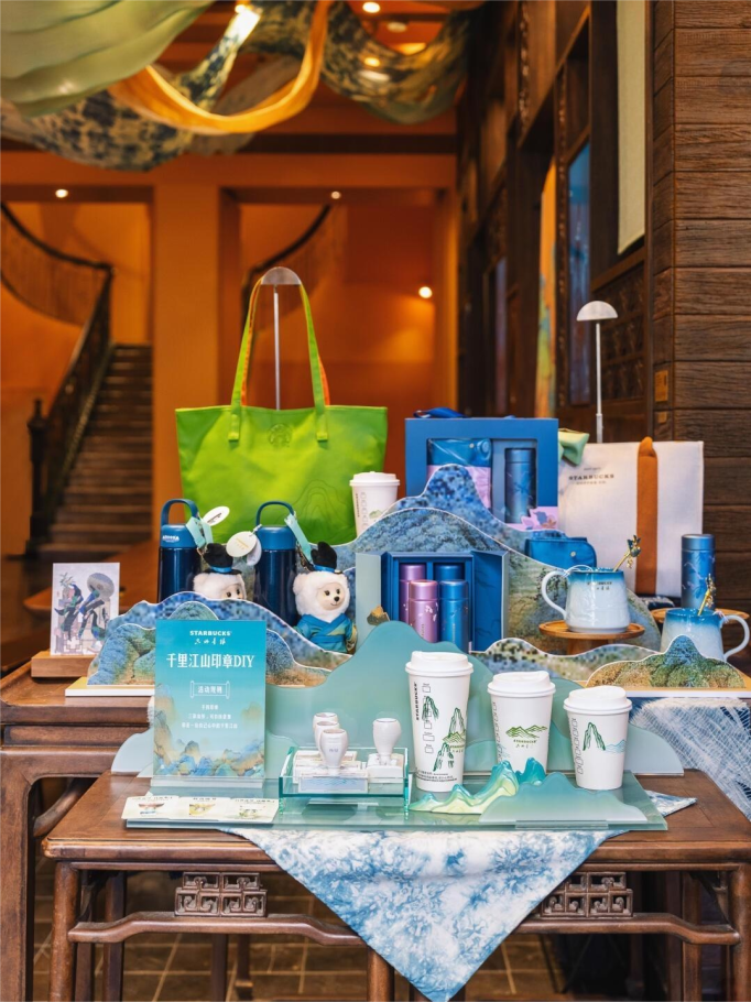 广告人干货库 星巴克×只此青绿:由此入青绿-广告人干货库