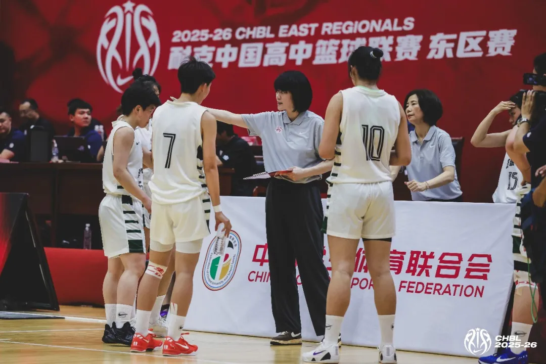 耐克最“狂”的广告牌:没谁比得了济源一中!-广告人干货库