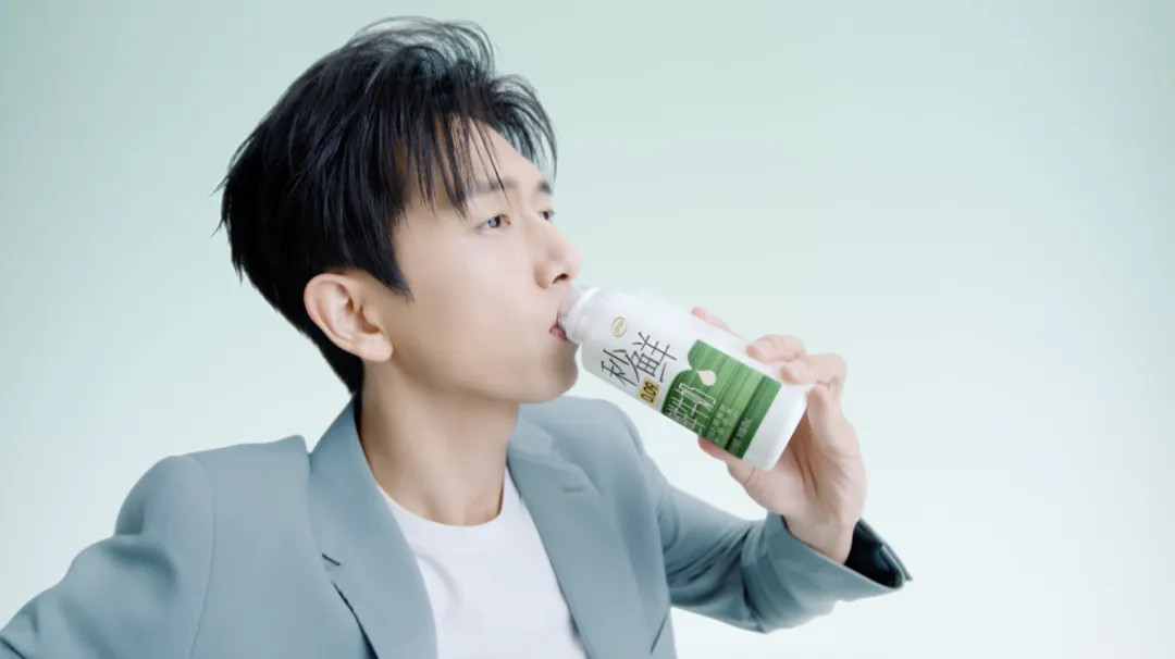 伊利×李现：现，在喝秒鲜-广告人干货库