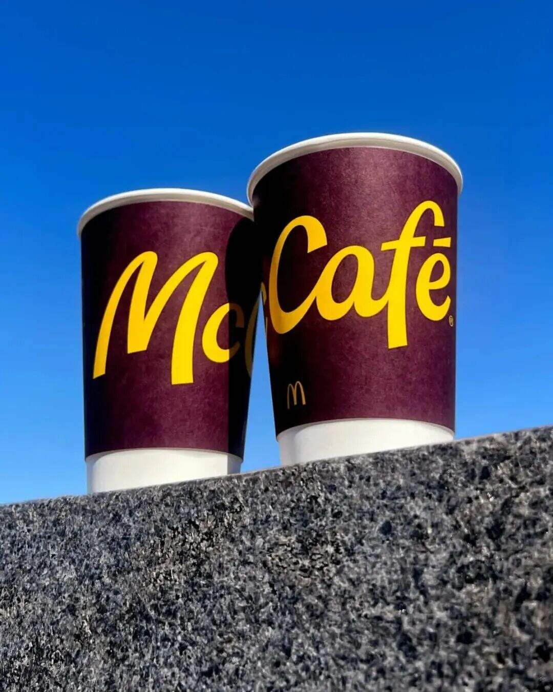 广告人干货库 McCafé发布新Logo,更麦当劳了!-广告人干货库